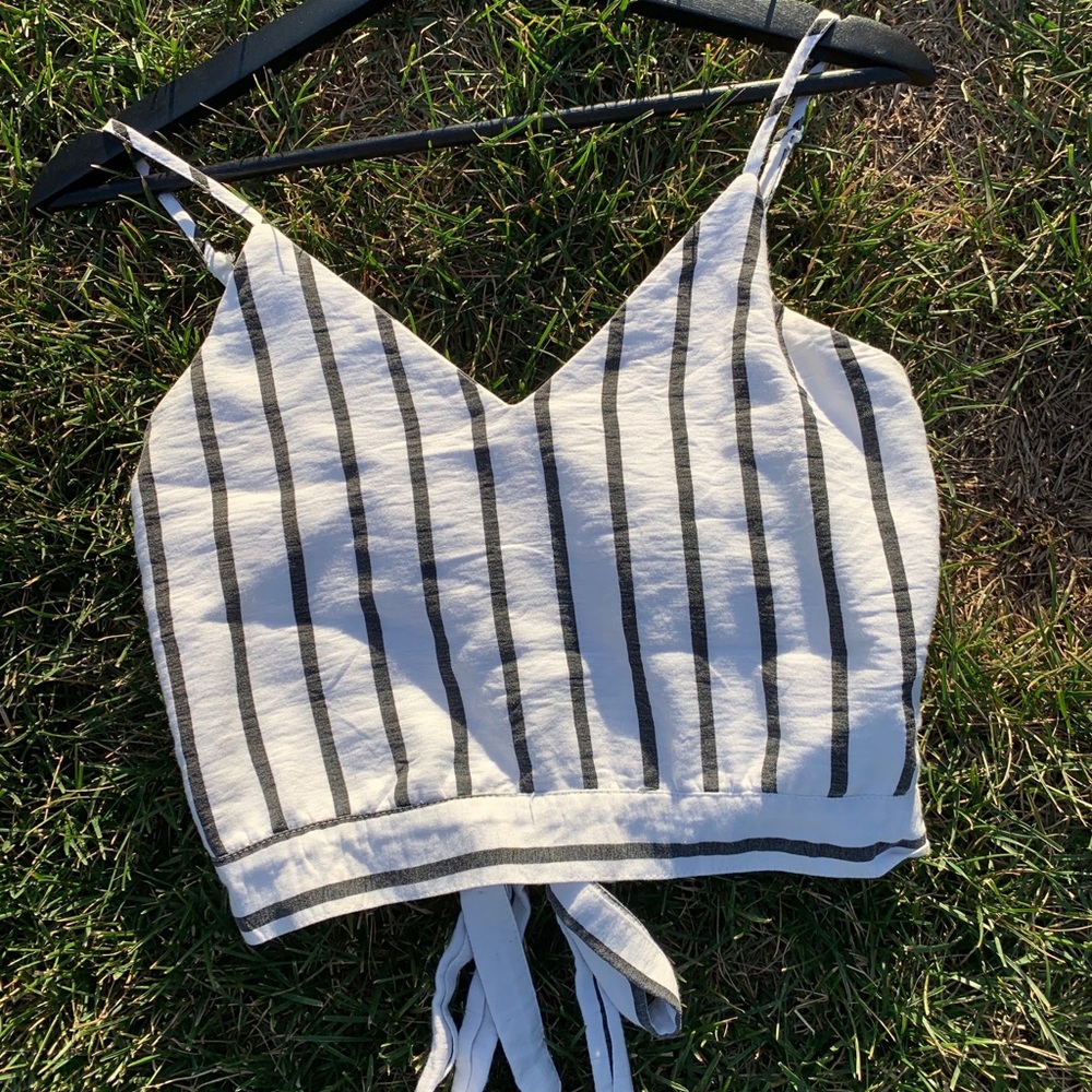 Striped cropped tank tie back